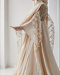 What Makes This Gown’s Sleeve Detailing So Captivating?