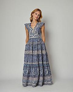 Choosing a Patterned Maxi Dress for Cooler Weather