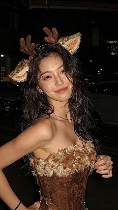 Designing a Playful Reindeer Cosplay Costume