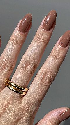 Why Rosy Mauve Nails Suit Any Season
