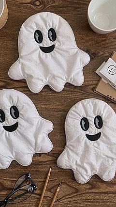 Stitching Easy Fabric Ghost Gifts for Friends