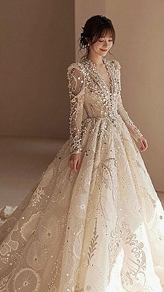 Choosing Beaded Cowl Back Gowns for Extra Sparkle