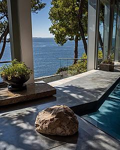 Caring for Waterfront Window Glass and Sills