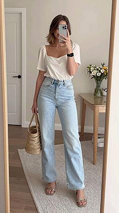 Styling Light Wash Jeans With A Sweetheart Neckline Blouse