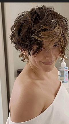 Pinning Up A Curly Short Crop For Wedding Parties