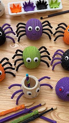 Crafting Textured Spider Pencil Holders With Kids