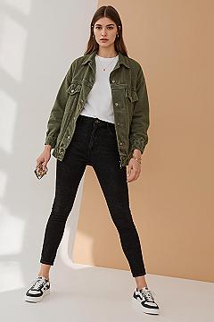Cozy Fall Layers: Olive Jacket & Ribbed Leggings Outfit