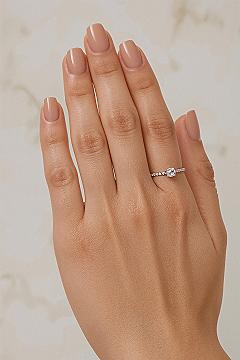 Aesthetic Nail Art: Classy Cream Polish Trends for Summer 2026