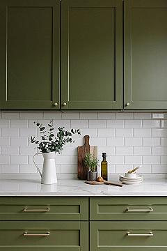 Dream Kitchen Design: Sophisticated Olive Green Shaker Cabinets