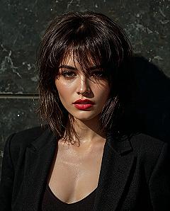Bold Shoulder Length Bob: Confidence for Every Face Shape