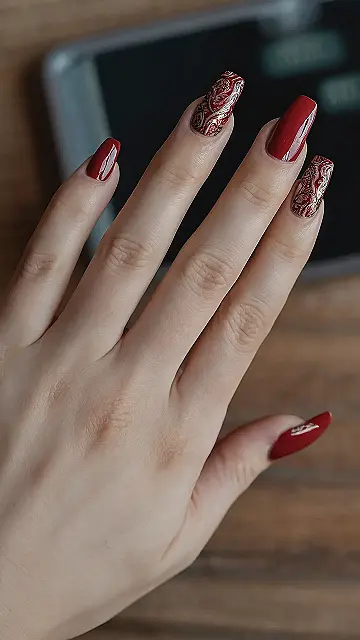 Autumn Glamour Nail Trends to Embrace This Fall Season