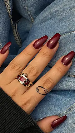 Vintage Nails