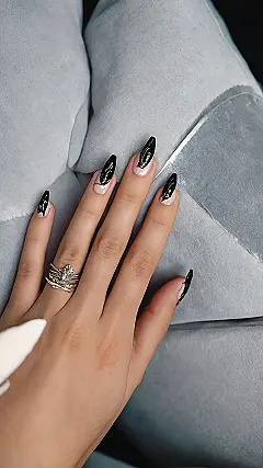 Creative Fall Nail Designs That Highlight Seasonal Colors