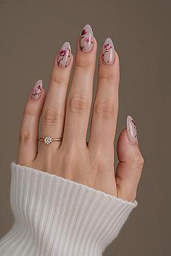 Trending Spring Floral Almond Nails: Fresh & Feminine Designs