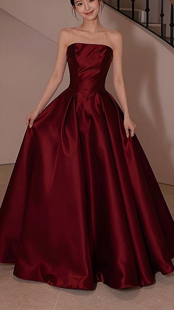 Choosing a Strapless Red Ball Gown for Special Events