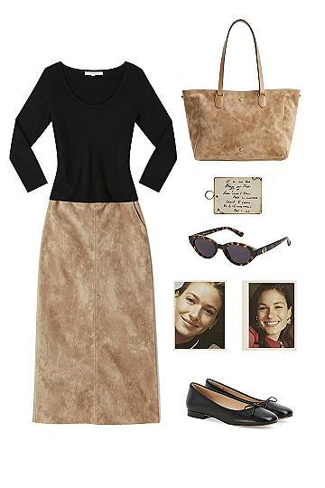 Pairing a Suede Skirt With a Fitted Black Top