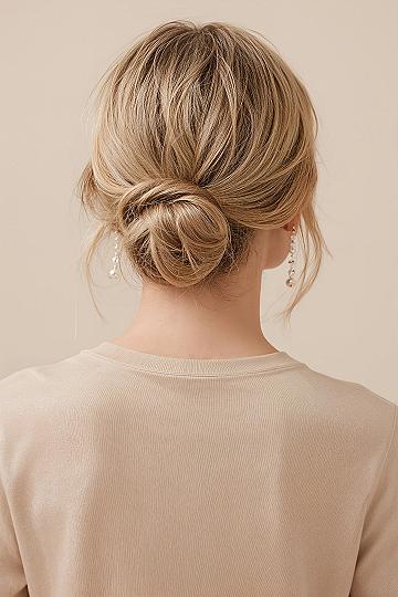 Dreamy Messy Low Bun: The Ultimate Wedding Upstyle