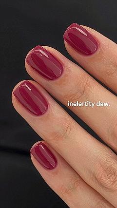 Rich Berry Cat Eye Polka Dot Nails for Bold Styling
