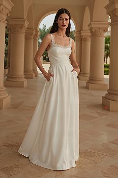 Timeless A-Line White Wedding Dress: Vintage Elegant Charm