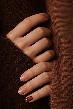 Effortless Neutral Nails: Minimalist Brown & Beige Gel Ideas