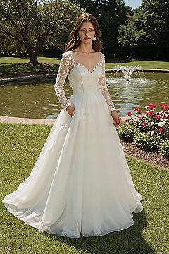 Lace Applique A-Line Wedding Dresses for Romantic Garden Ceremonies