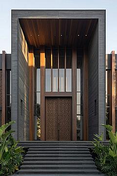 Bold Main Door Designs: Modern Entrance Elevation for Villa Style