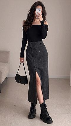 Styling a Dark Midi Corduroy Skirt for Autumn Outings