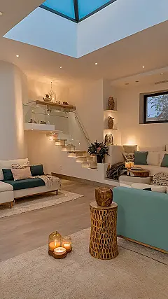 Joyful Room Rhapsody