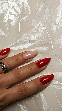 Striking Scarlet Tips