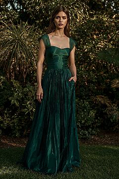 Stunning Emerald Green Gowns: The Ultimate Reception Attire