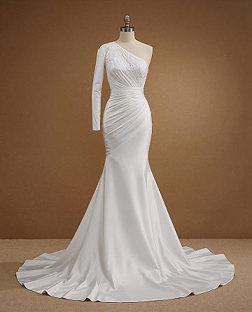 Glamorous One-Shoulder Wedding Gown: Extravagant Lace & Silk Design