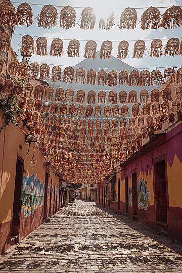 Vibrant Culture: Exploring San Juan Lake Atitlan