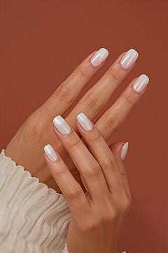 Flawless Pearl Dipped Nails for Women: Soft & Elegant Short Oval Style