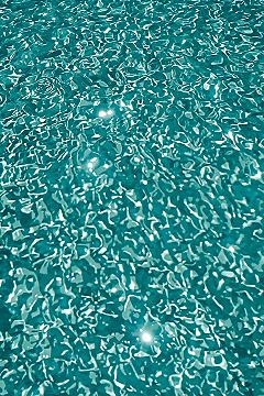 Turquoise Ocean Aesthetic: Simple Beach Wallpapers for iPhone
