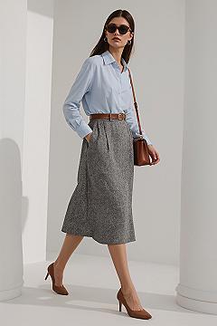 Elegant Workwear: Chic Midi Skirt & Blue Blouse Outfit