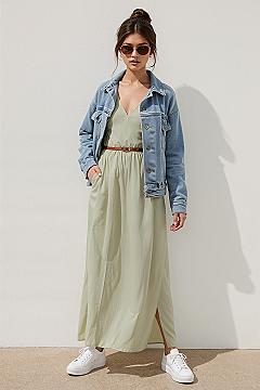 Styling a Sage Green Maxi Dress: Comfy Spring Outfits