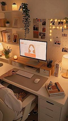 Keeping Your Pink Desk Area Organized and Dust Free