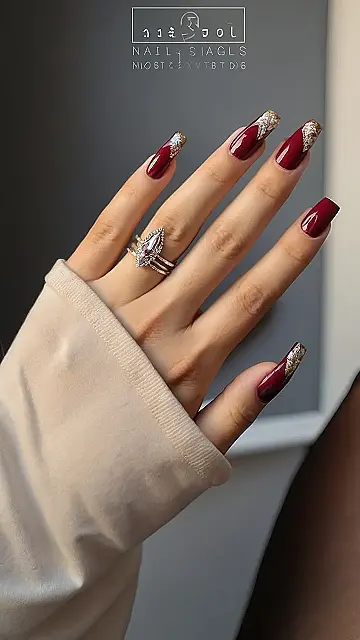 Wine & Gold:
