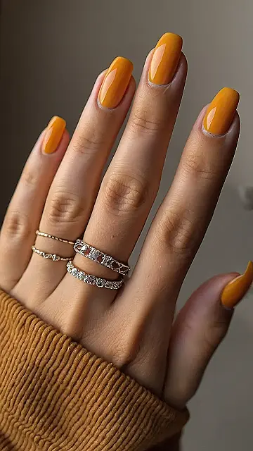 Burgundy and Gold, the Perfect Duo!