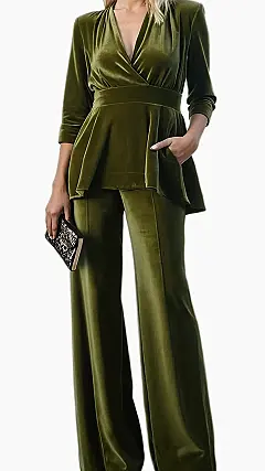 Effortlessly Chic Velvet Dress Looks to Elevate Your Wardrobe