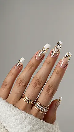 Chic Fingertips