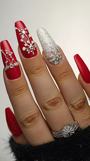 Sparkling Xmas Claws