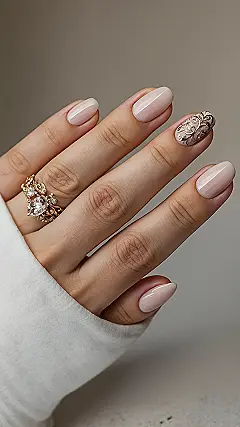 Chic Summer Fingertips