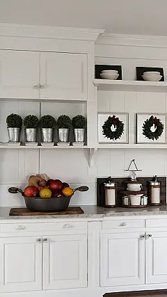 Kitchen Christmas Spirit