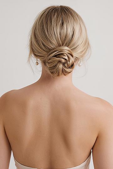 Elegant Low Bun Wedding Hair: Timeless Bridal Chic