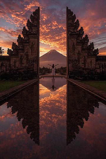 Gates of Heaven Bali: Iconic Lempuyang Temple Travel Aesthetic