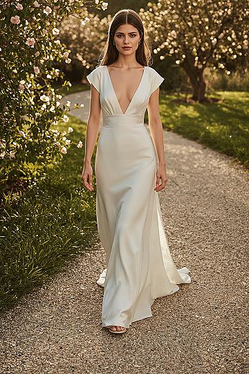 Effortless Elegance: Choosing a Very Simple Satin Wedding Dress