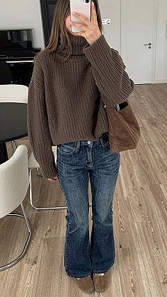Styling Brown Long Boots with Cozy Turtlenecks