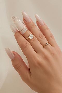 Subtle Neutral Manicures 2026: Elegant & Clean Girl Aesthetic