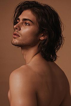 Wavy Hair Men: Achieve a Hot Look with a Long Drop Fade